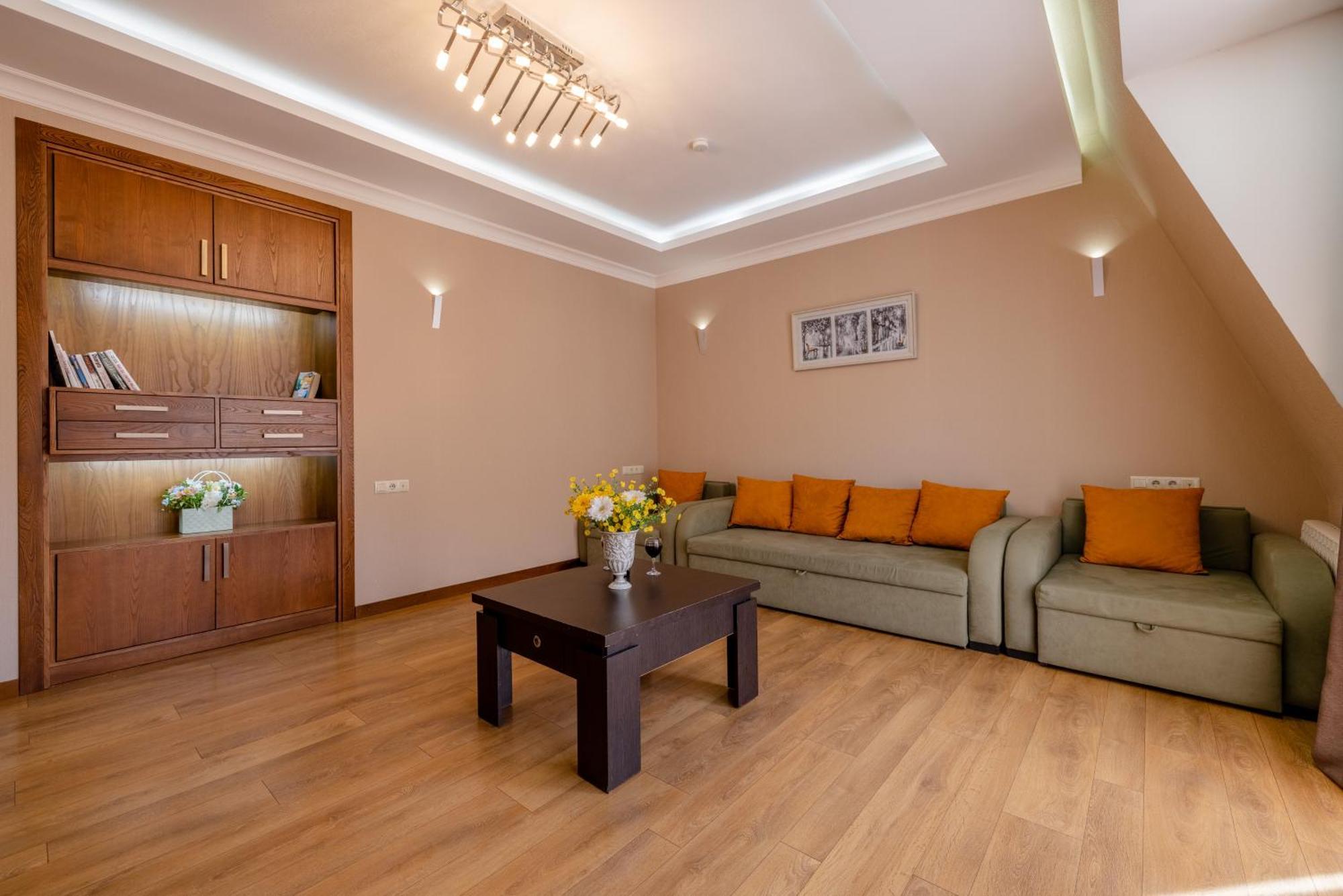 Spacious In The Center Ii Apartment *